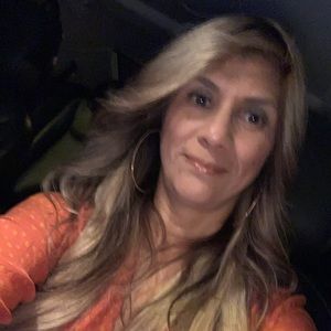 Meet your Posher, Bobbie